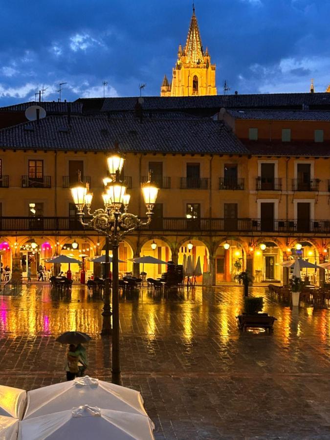 Plaza Mayor Leon - Bohemia المظهر الخارجي الصورة
